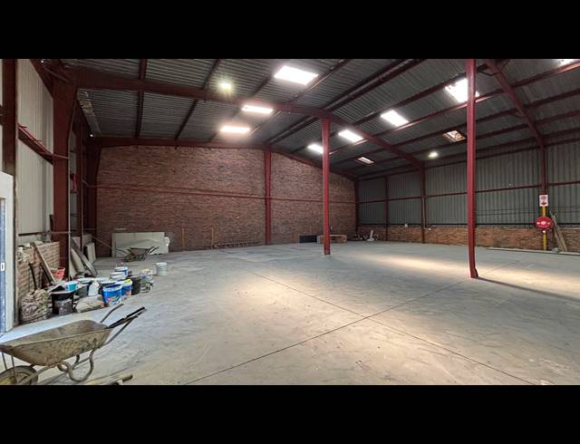 6,225M² WAREHOUSE FOR SALE IN CHLOORKOP
